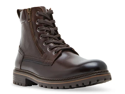 Saal Boot