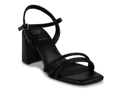 Tyra Sandal