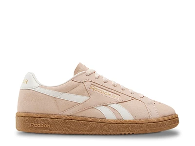 Club C Grounds Sneaker - Women's