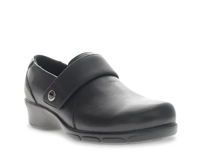 Wallis Slip-On