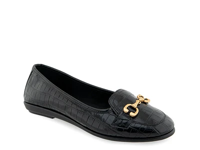 Bobbi Flat