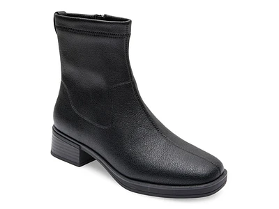 Dazzy Bootie