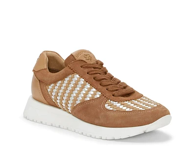 Deva Sneaker