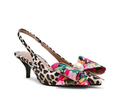 Claira Pump