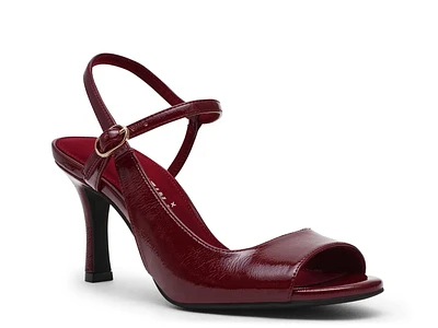 Jessica Sandal