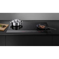 Fisher & Paykel 30 inch Black Glass Induction Cooktop | Electronic Express