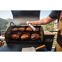 Traeger Ironwood 885 Black Wood Pellet Grill | Electronic Express