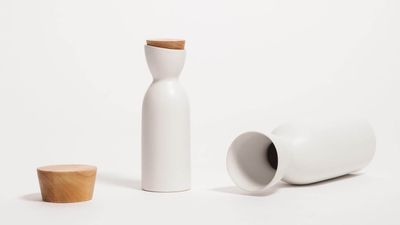 Hanlo Milk Jug