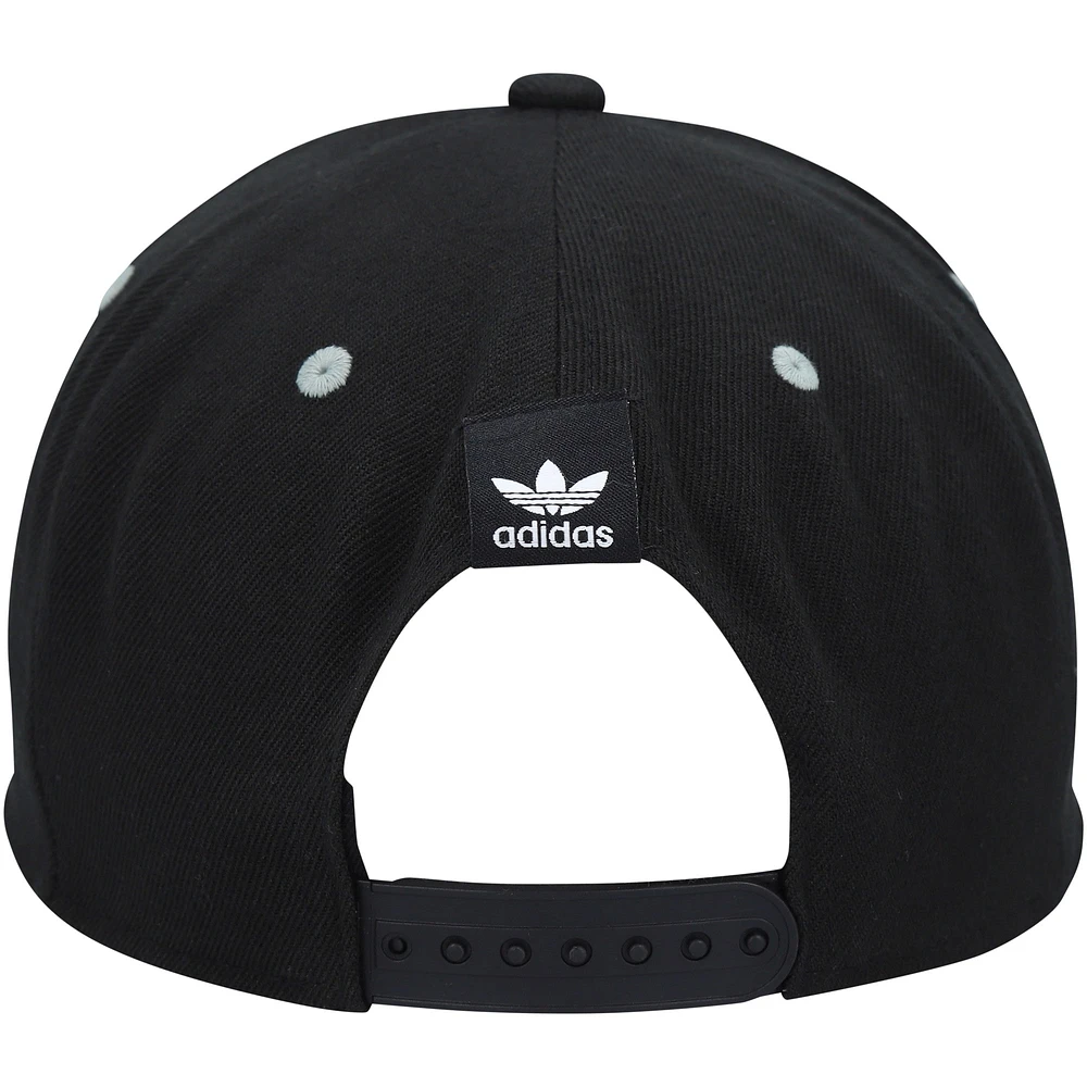 Casquette snapback pré-courbée moderne noire adidas Originals pour hommes