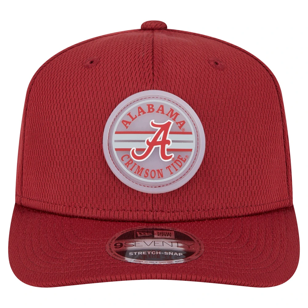 Casquette ajustable extensible à boutons-pression New Era Crimson Alabama Crimson Tide Patched 9SEVENTY pour homme