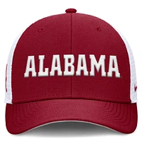 V110793 Alabam NCAA FB Nike 2025 Dugout Coaches Dri-Fit Rise Trucker HATMENSTR NC13-99MI-ABN-49S