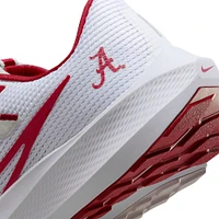 Chaussure de course unisexe Nike Alabama Crimson Tide Zoom Pegasus 40 blanc