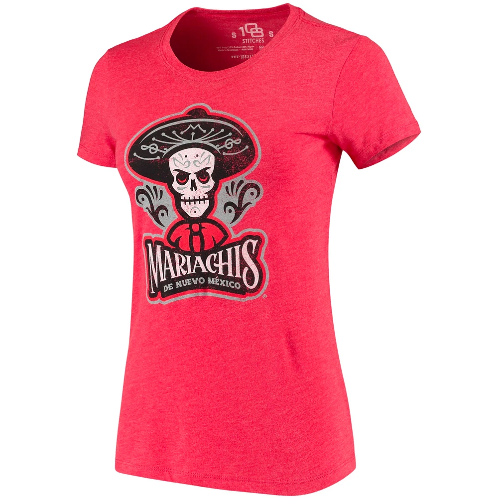 T-shirt rouge Mariachis de Nuevo México Copa la Diversion Script à encolure dégagée pour femme