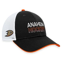 Casquette réglable noire Anaheim Ducks Authentic Pro Rink Trucker Fanatics pour hommes