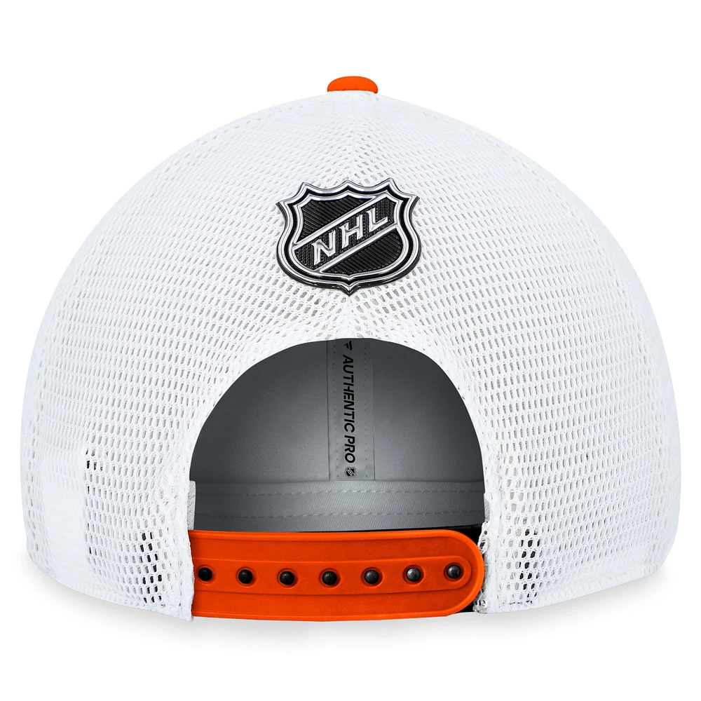 Casquette réglable noire Anaheim Ducks Authentic Pro Rink Trucker Fanatics pour hommes