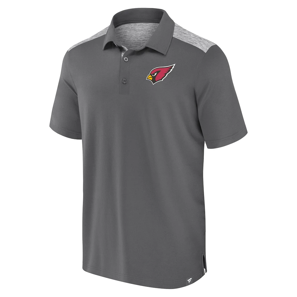 Polo Fanatics Long Shot gris pour homme des Arizona Cardinals