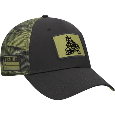 Casquette ajustable authentique Pro Military Appreciation de Fanatics Black Arizona Coyotes pour hommes