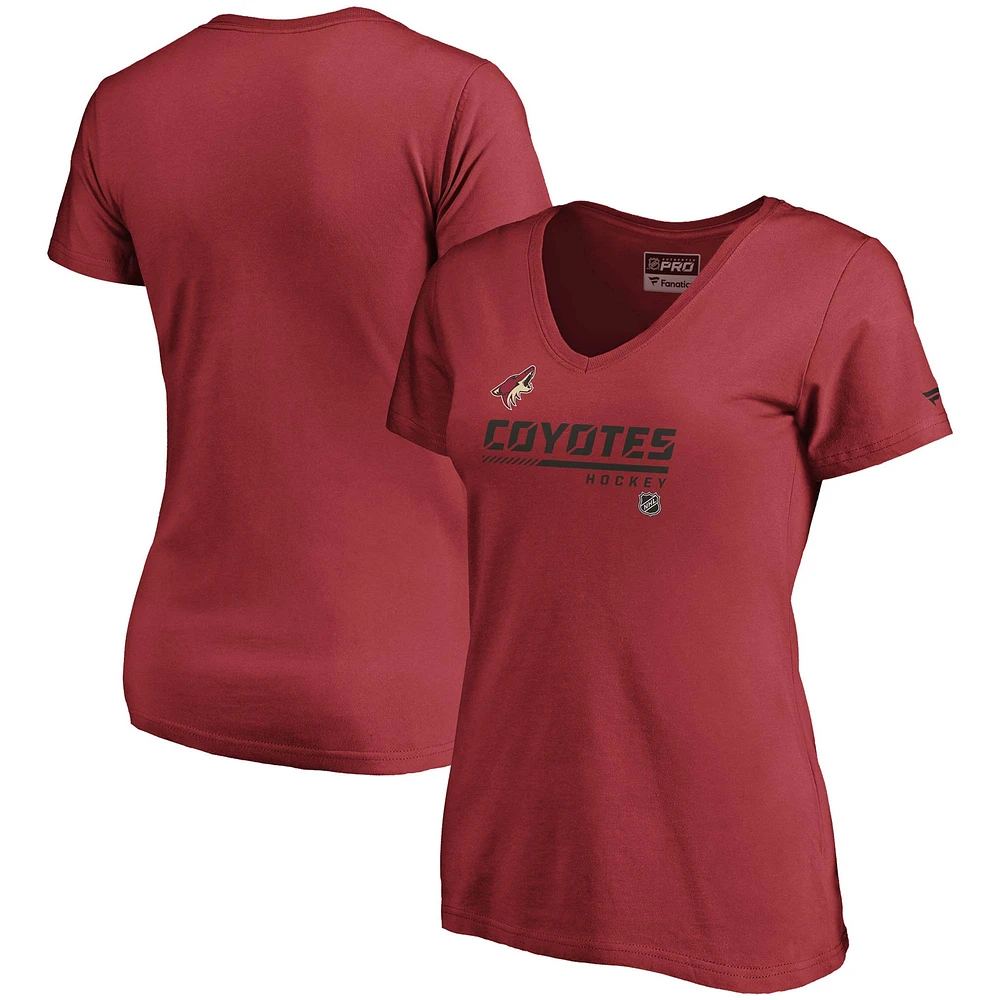 T-shirt à col en V Fanatics Garnet Arizona Coyotes Authentic Pro Core Collection pour femmes