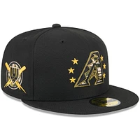 Casquette ajustée 59FIFTY pour la Journée des forces armées 2024 New Era noire hommes, Arizona Diamondbacks