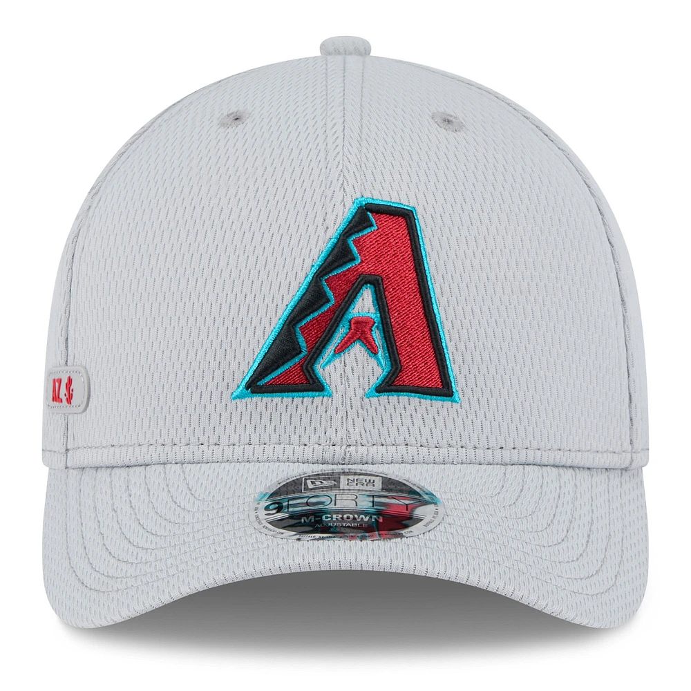 Men's New Era Gray Arizona Diamondbacks 2025 MLB Clubhouse 9FORTY M-Crown Adjustable Hat