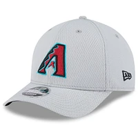 Men's New Era Gray Arizona Diamondbacks 2025 MLB Clubhouse 9FORTY M-Crown Adjustable Hat