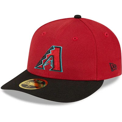 Casquette ajustée 59FIFTY à profil bas sur le terrain de la collection authentique pour hommes des Diamondbacks l'Arizona rouge/noir New Era