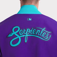 Veste aviateur Nike violette à fermeture éclair intégrale pour homme, collection authentique City Connect 2025 des Diamondbacks de l'Arizona