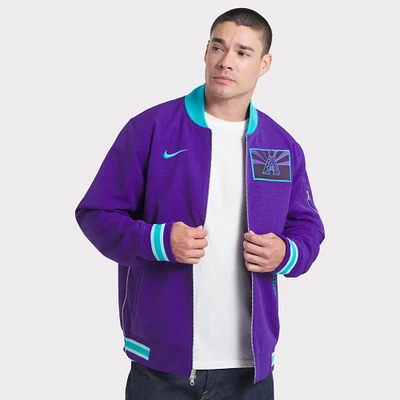 Veste aviateur Nike violette à fermeture éclair intégrale pour homme, collection authentique City Connect 2025 des Diamondbacks de l'Arizona