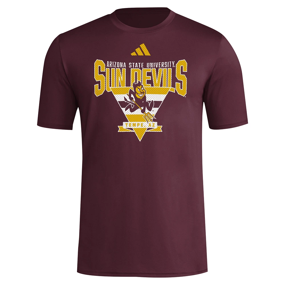 T-shirt d'avant-match trilatéral adidas Maroon pour hommes des Sun Devils de l'Arizona State 2024