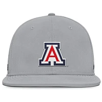Casquette ajustée True Performance On-Field Dugout des Arizona Wildcats pour homme Nike grise