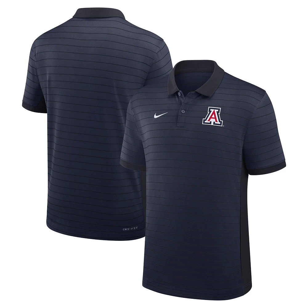 Polo Nike bleu marine pour homme, Arizona Wildcats, début de saison 2025, avec rayures Victory Sideline Performance