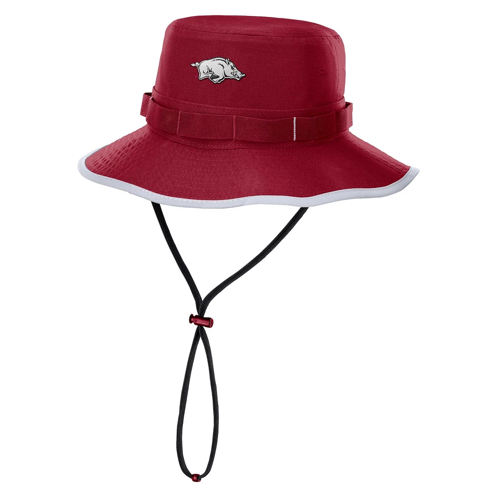 Chapeau bob Nike Cardinal Arkansas Razorbacks 2024 Sideline Apex Performance Boonie pour homme