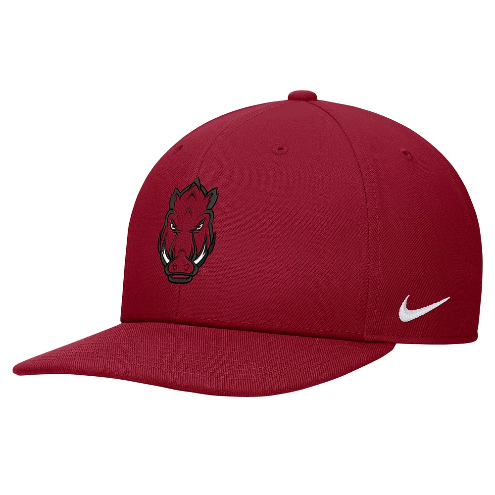 Casquette Snapback Nike Cardinal Arkansas Razorbacks Pro pour homme