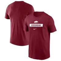 T-shirt Nike Crimson Arkansas Razorbacks 2024 Sideline Team Issue Performance pour homme
