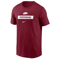 T-shirt Nike Crimson Arkansas Razorbacks 2024 Sideline Team Issue Performance pour homme