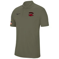 Polo Nike Olive Arkansas Razorbacks Military Appreciation Tour Performance pour homme