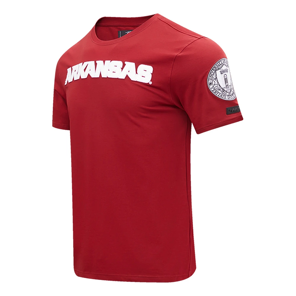 T-shirt classique Pro Standard Cardinal Arkansas Razorbacks pour homme