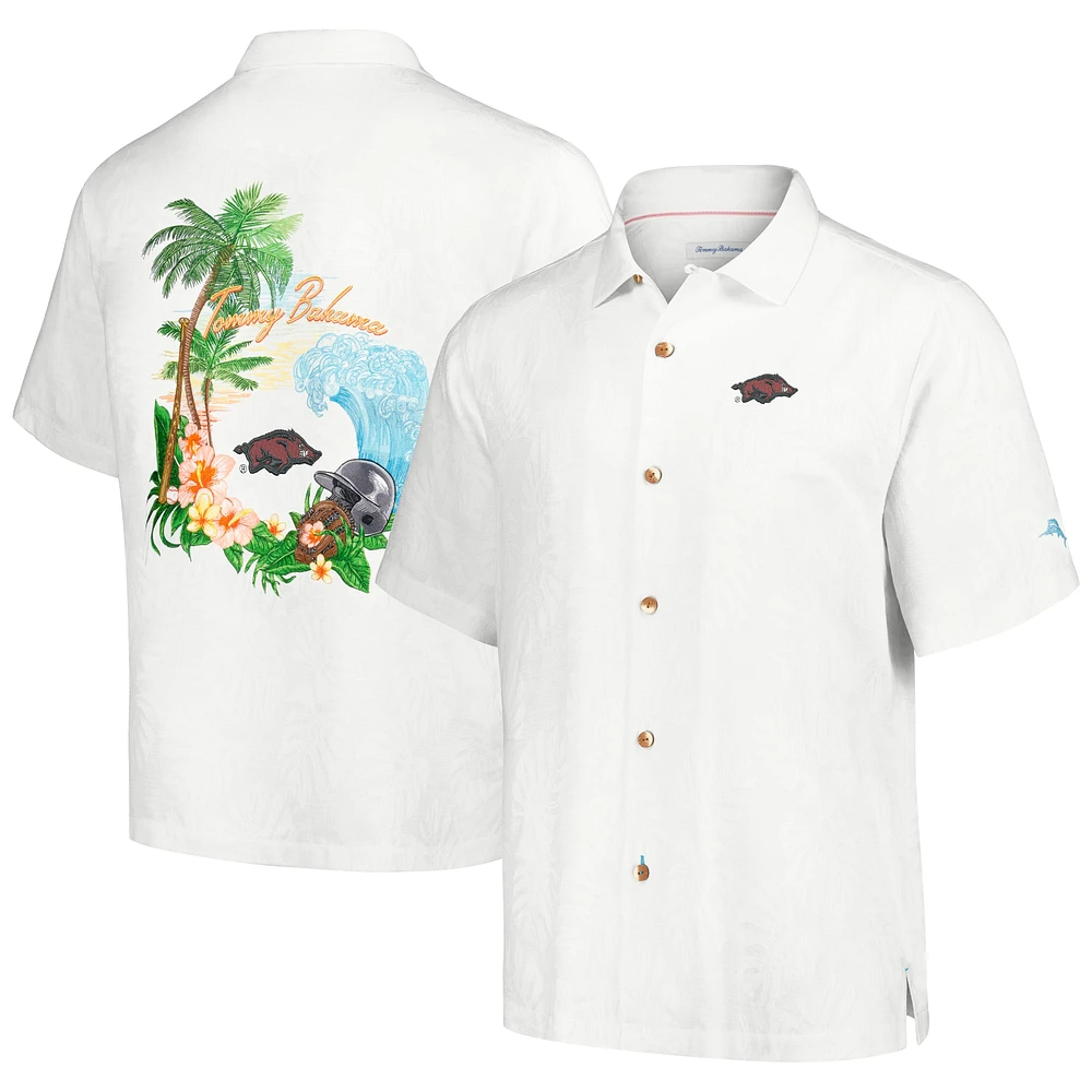 Chemise boutonnée Tommy Bahama pour hommes, Arkansas Razorbacks Castaway Game Camp, blanche