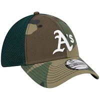 Men's New Era Camo Athletics Team Neo 39THIRTY Flex Hat