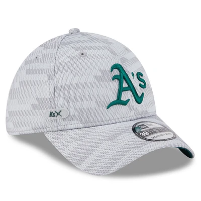 Men's New Era Gray Athletics 2025 MLB Clubhouse 39THIRTY Flex Hat
