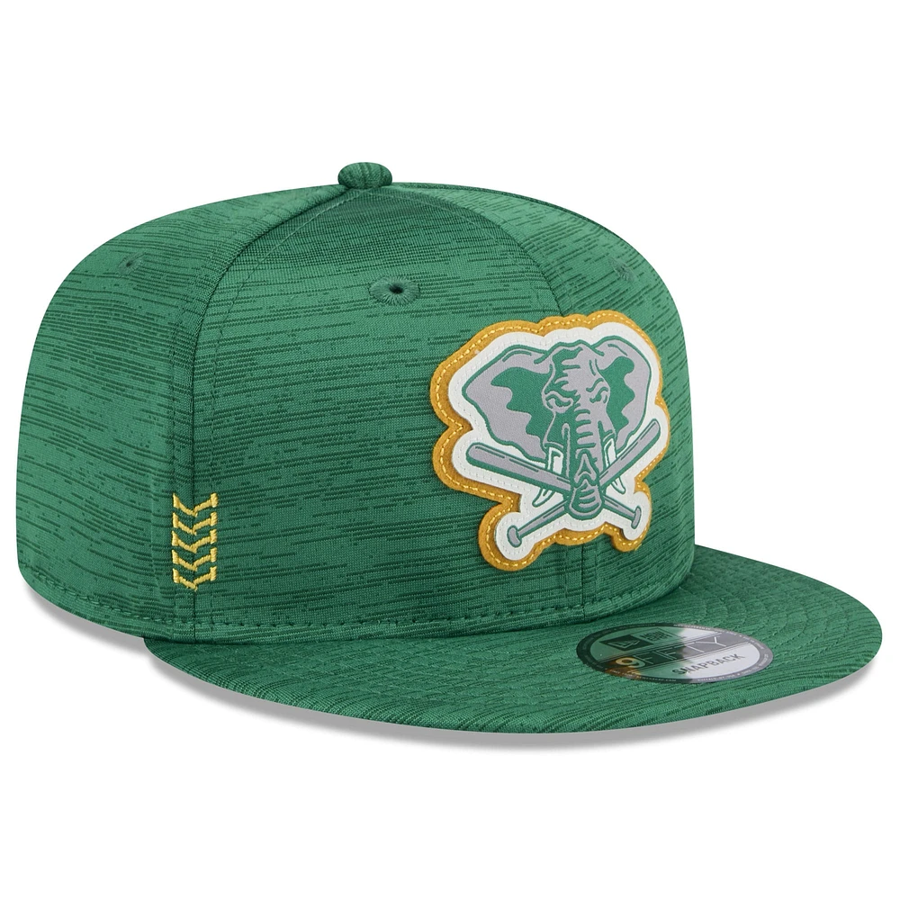 Men's New Era Green Athletics 2024 Clubhouse 9FIFTY Snapback Hat