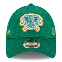 Men's New Era Green Athletics 2024 Clubhouse 9FORTY Adjustable Hat