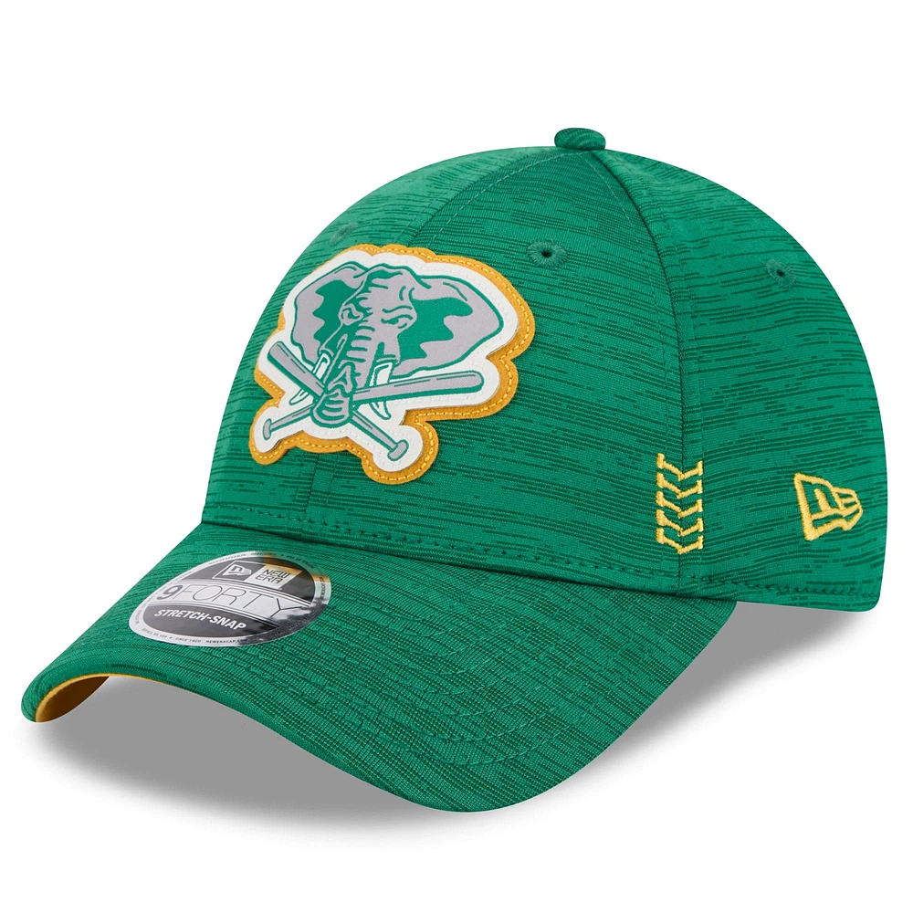 Men's New Era Green Athletics 2024 Clubhouse 9FORTY Adjustable Hat