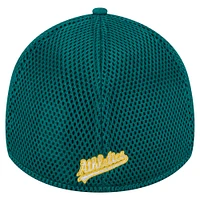 Men's New Era Green Athletics Subtle Camo 39THIRTY Flex Hat