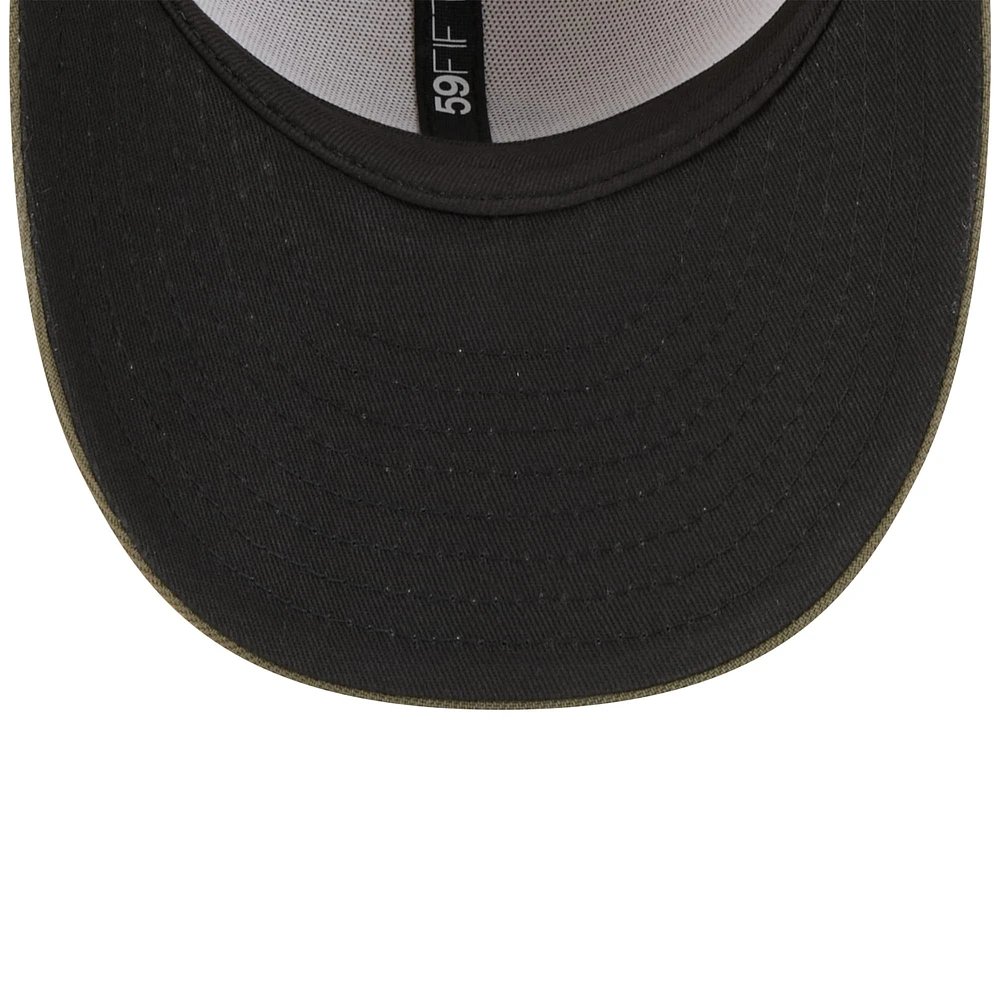 Casquette ajustée 59FIFTY Athletics 2025 Armed Forces Day pour homme, beige clair/olive, New Era