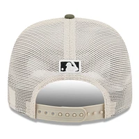 Casquette extensible à boutons-pression New Era Athletics 2025 Armed Forces Day 9SEVENTY pour homme, beige clair/olive