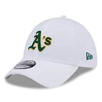 Men's New Era White Athletics 39THIRTY Flex Hat