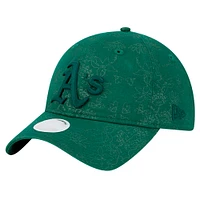 Casquette ajustable 9TWENTY Athletics verte à motif floral ton sur ton pour femme de New Era