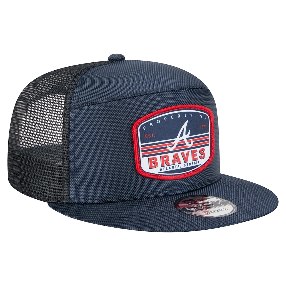 Men's New Era  Navy Atlanta Braves Split Panel 9FIFTY Trucker Snapback