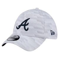 Men's New Era  White Atlanta Braves Graded 39THIRTY Flex Hat